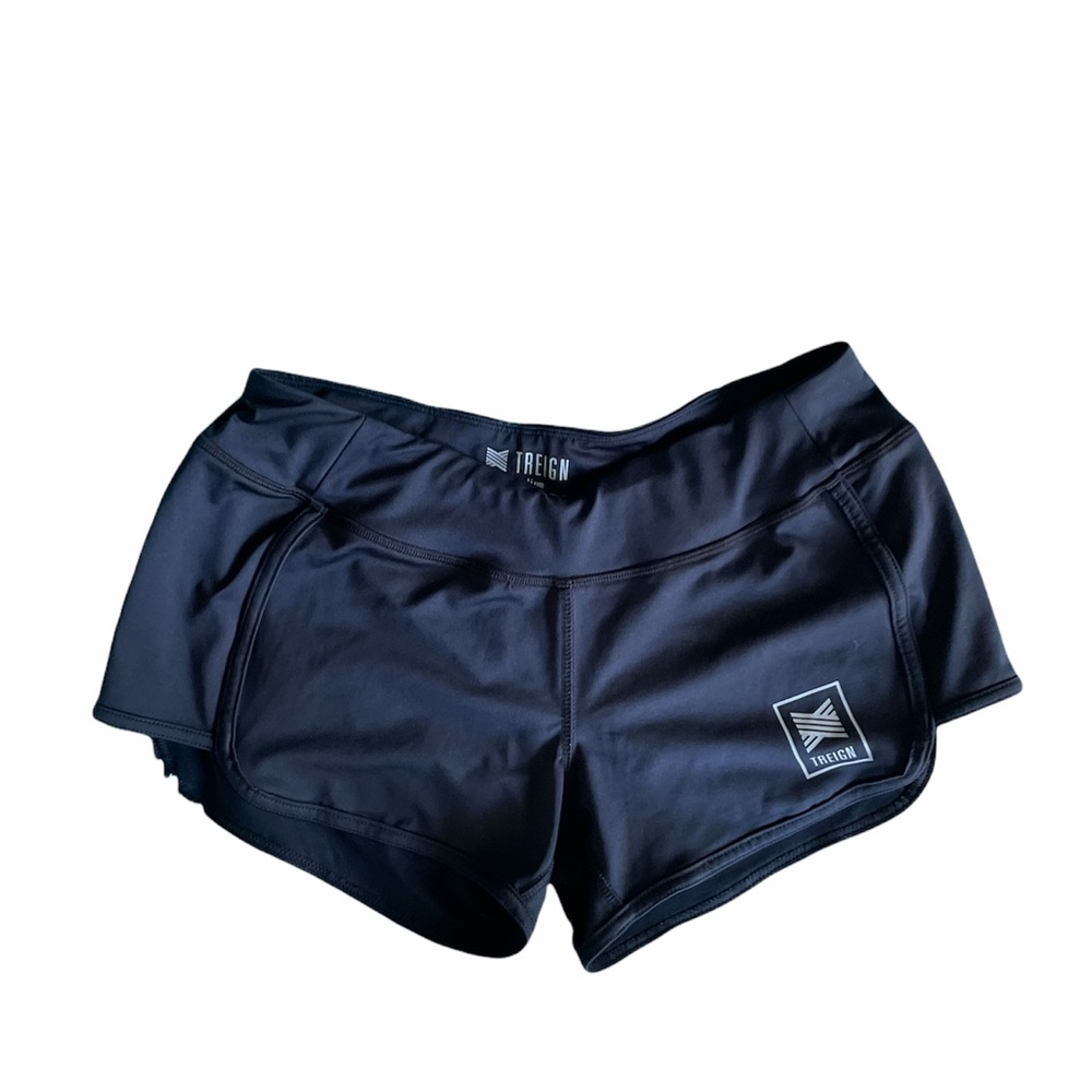 TREIGN athletic shorts